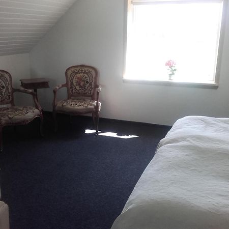 Olgod Nilles Bed & Breakfast חדר תמונה